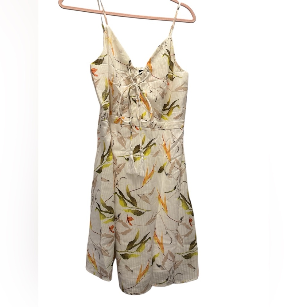 Dress - Picture 9 of 10